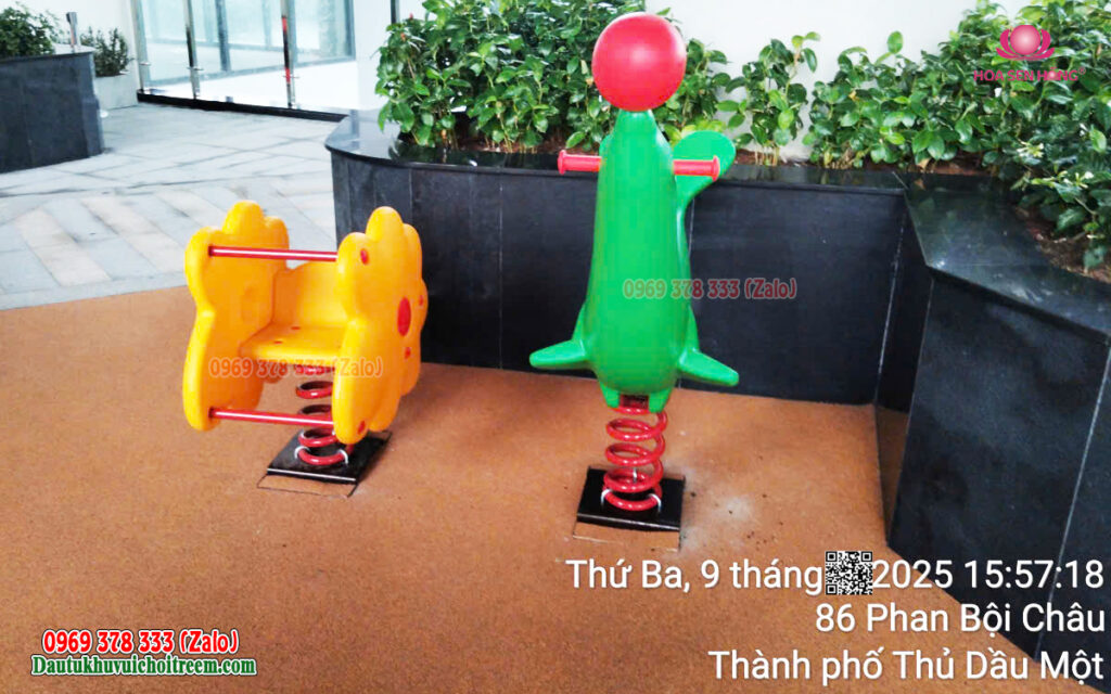 Thi công sân chơi ngoài trời chung cư The Maison TDM