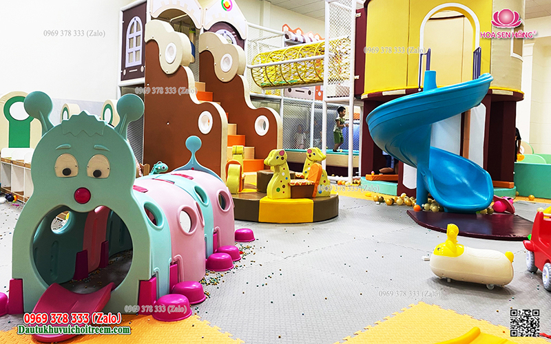 THI CÔNG KHU VUI CHƠI TRẺ EM GIRA KID, 180m vuông. 12 Thi công khu vui chơi trẻ em gira kid