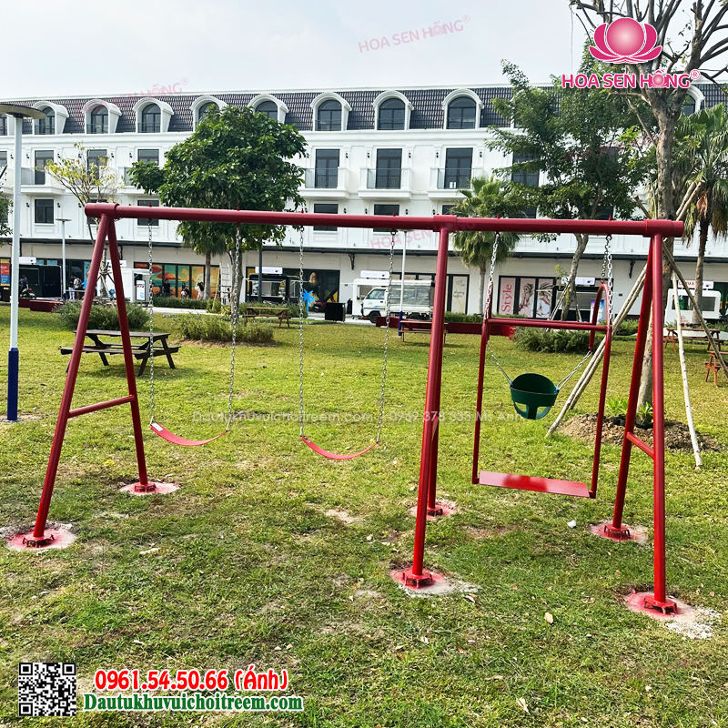 Lắp đặt khu vui chơi ngoài trời - ghế xích đu mẹ con 