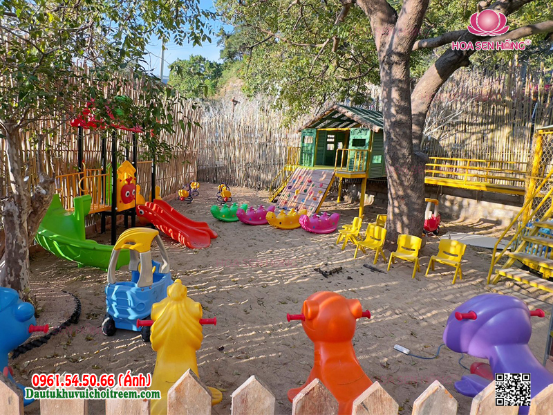 khu vui choi tre em tai Vinh Hy 14